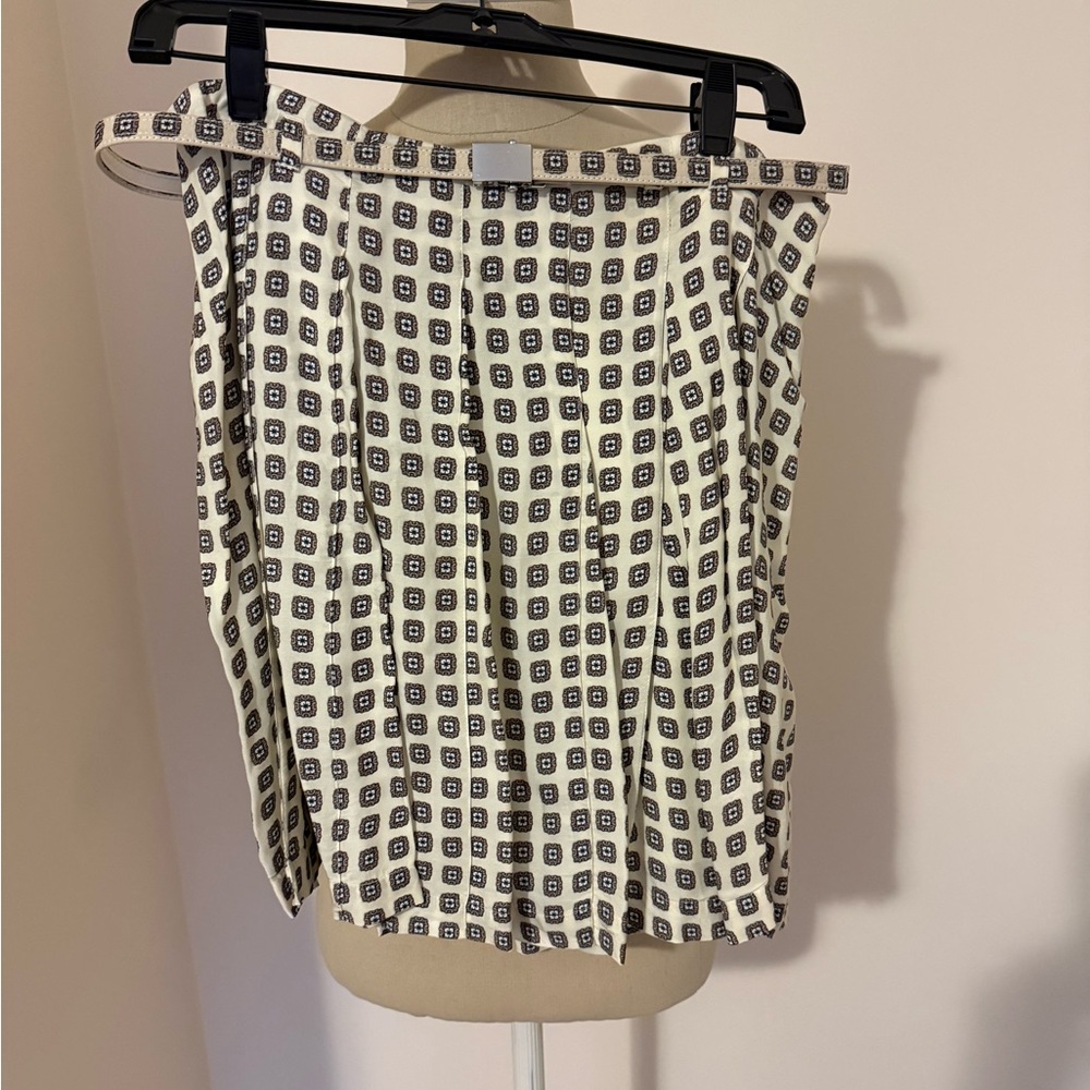 Stylish Cream and Navy Patterned Skirt